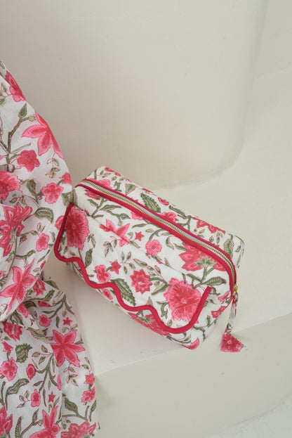 Gulnar Scallop Pouch